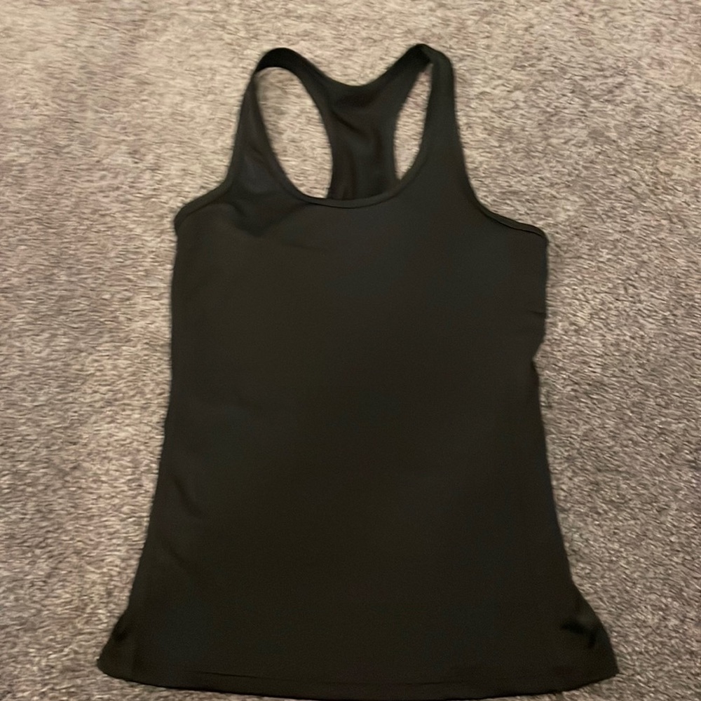 Black sport tank top